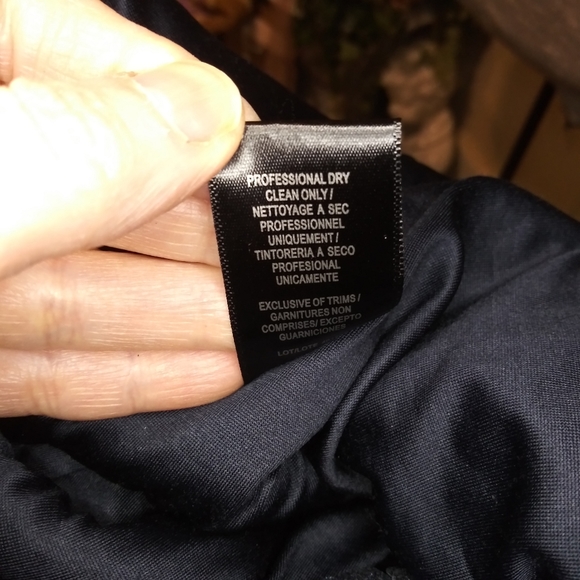 Halston Evening Sexy Bodycon Style Navy Sequinned Cocktail Dress - Picture 10 of 11